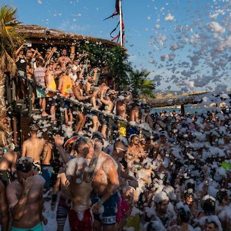 Studios & Rooms Fiesta Новалья Экстерьер фото